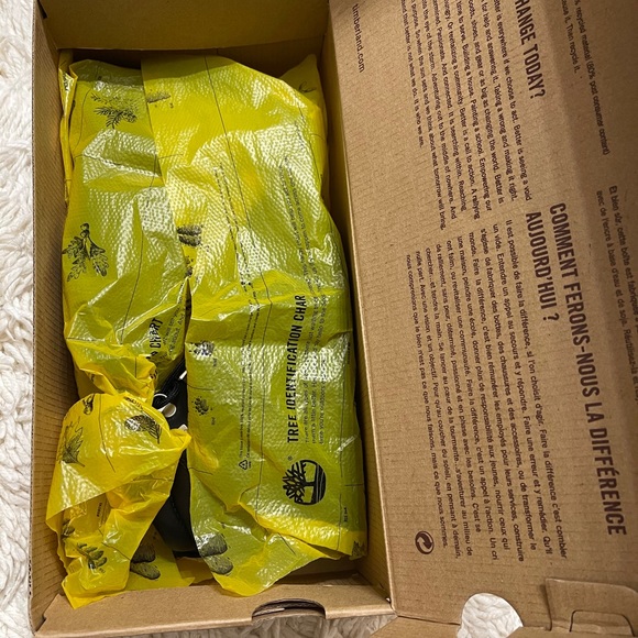 Children’s Timberland Field Boots Sz. 2 - Picture 9 of 10